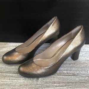 LIZ CLAIBORNE Bronze “Snakeskin” Heels